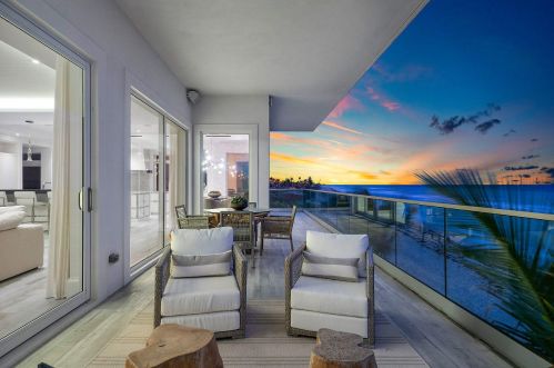 5003 Old Ocean Blvd, Boynton Beach FL exterior