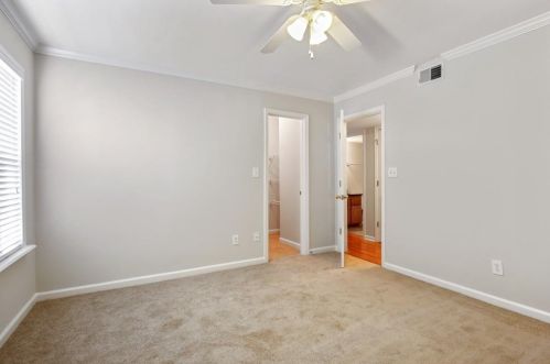 207 Brighton Pt, Atlanta GA 30328-1372 exterior