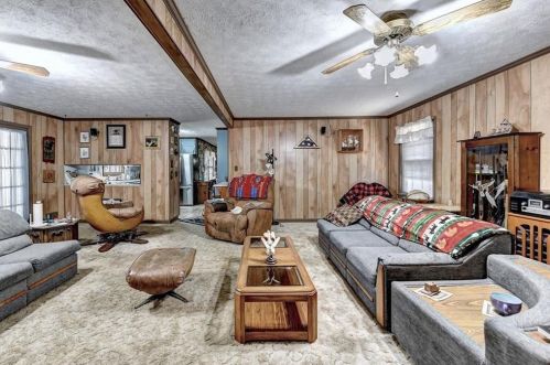 4596 Lenora Church Rd, Lithonia GA 30039-5626 exterior