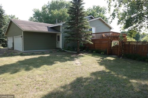 2572 Copper Cliff Trl, Saint Paul, MN 55125-2977