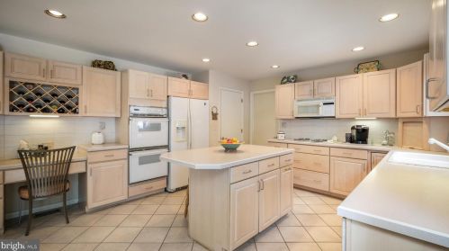 3340 Mnr Rd, Huntingdon Valley PA exterior