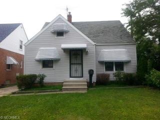 22081 Maydale Ave, Cleveland OH  44123-1930 exterior
