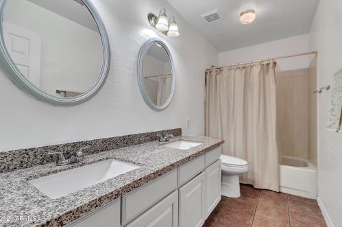 4402 Linda Ln, Chandler AZ 85226-5852 exterior