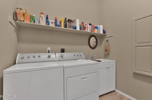 38301 15th Ave, Phoenix AZ 85041-4712 exterior