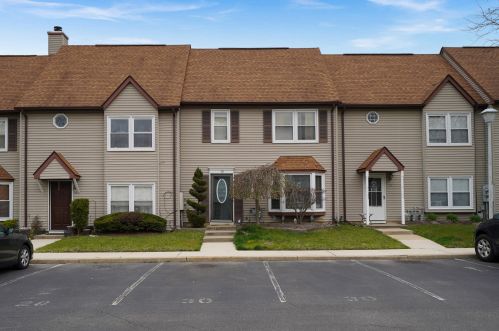 30 Forge Ct, Jackson Twp, NJ 08527-2240