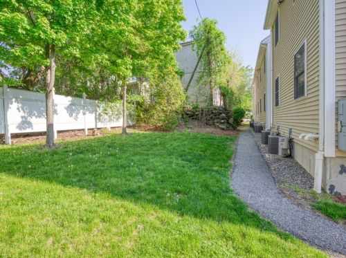 39 Shelby St, Worcester MA  01605-5038 exterior