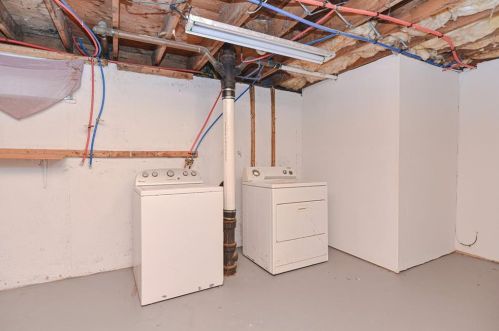 38 Berkshire St, Providence RI 02908-2503 exterior