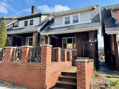 515 Aspen St, Pittsburgh PA 15122-1234 exterior