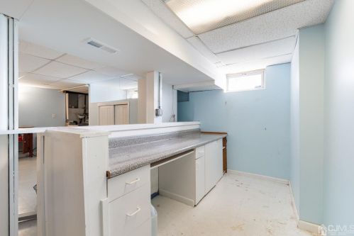 124 Exeter Ct, Piscataway NJ  08854-2178 exterior