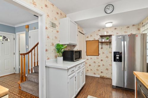 3305 Hollywood Ave, Chicago IL 60659-3601 exterior