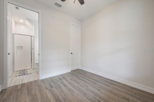 305 Hanna Ave, Tampa FL  33604-6633 exterior