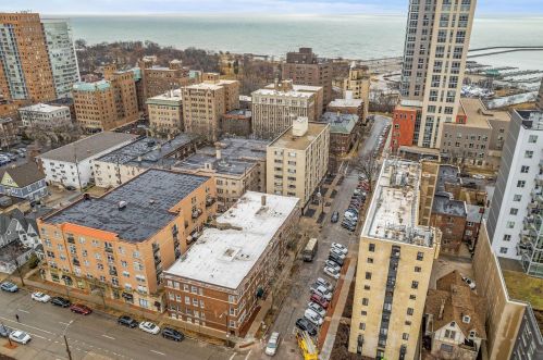 1714 Kane Pl, Milwaukee WI 53202-1754 exterior