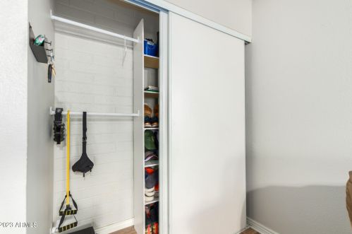 8427 34th Ave, Phoenix AZ  85051-5952 exterior