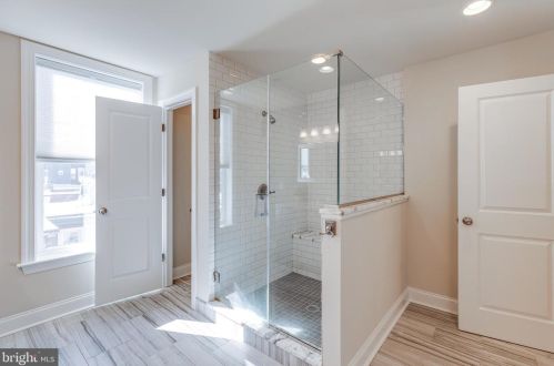 2308 Catharine St, Philadelphia PA 19143-1628 exterior