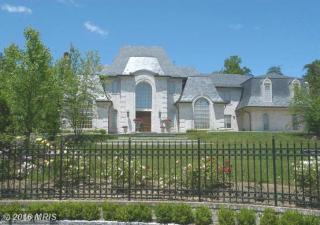 9912 Bentcross Dr, Rockville, MD 20854-4740