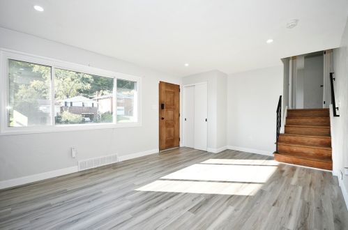 4985 Aspen St, Pittsburgh PA  15122-1250 exterior