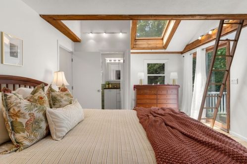 3 Kent Sq, Brookline MA 02446-6937 exterior