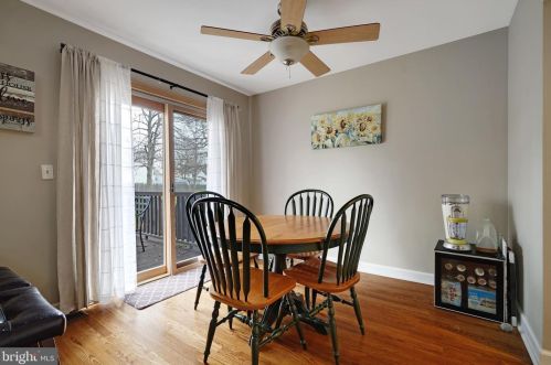 18 Stafford Ct, Trenton NJ 08690-3318 exterior