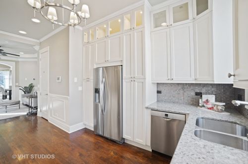 4471 Lk Park Ave, Chicago IL 60653-4510 exterior