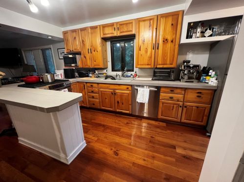 2128 Hoyne Ave, Chicago, IL 60647-3347