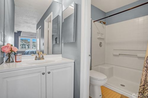 532 Edpas Rd, New Brunswick NJ 08901-3810 exterior