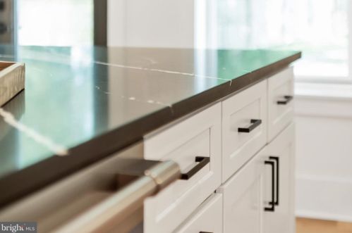 102 Ritchie Ave, Silver Spring MD  20910-5112 exterior