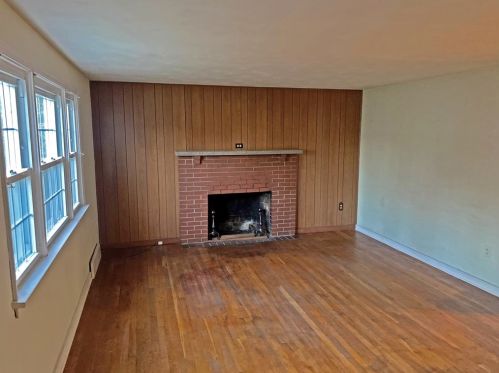 124 Easley Rd, Pittsburgh, PA 15237-3639