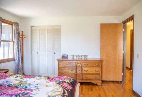 123 Bear Hole Rd, West Springfield MA 01089-1631 exterior