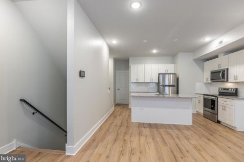 2453 Hancock St, Philadelphia PA 19133-3802 exterior