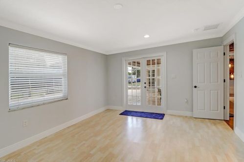 2960 70 St, Naples FL 34105-7219 exterior