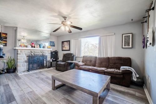 5135 Interboro Ave, Pittsburgh PA 15207-2327 exterior