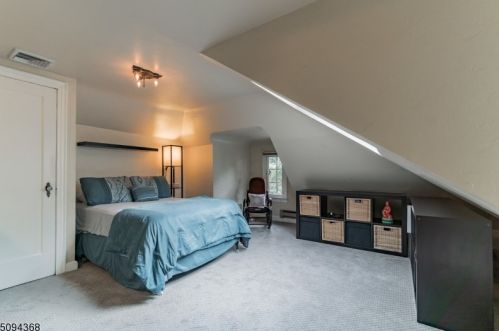 30 Undercliff Ter, Town Center NJ 07052-3929 exterior