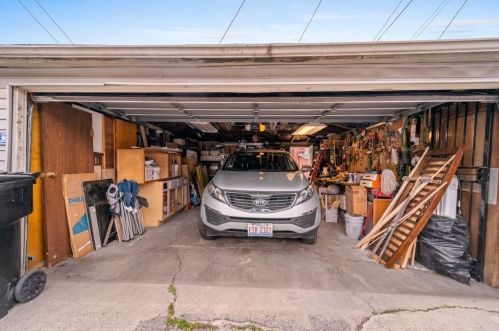 2720 Karlov Ave, Chicago IL 60652-3121 exterior