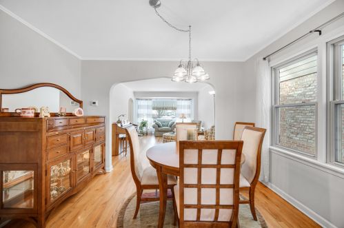 10729 Sawyer Ave, Chicago IL 60655-2413 exterior