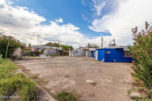 2701 Drexel Rd, Tucson AZ  85746-3821 exterior