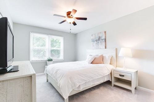 8895 Carroll Mnr Dr, Atlanta GA 30350-2013 exterior