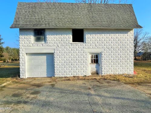 1155 Bridge St, Plainwell, MI 49080-1511