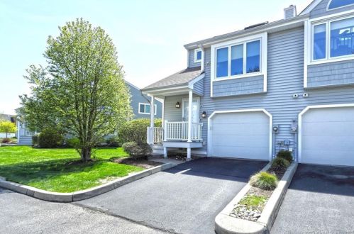 93 Sandpiper Cres, Milford, CT 06460-7942