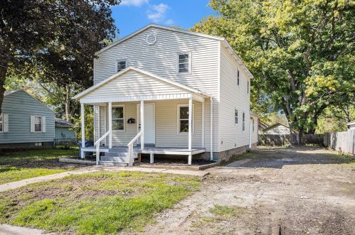 415 Keyes Dr, Kalamazoo, MI 49004-1493