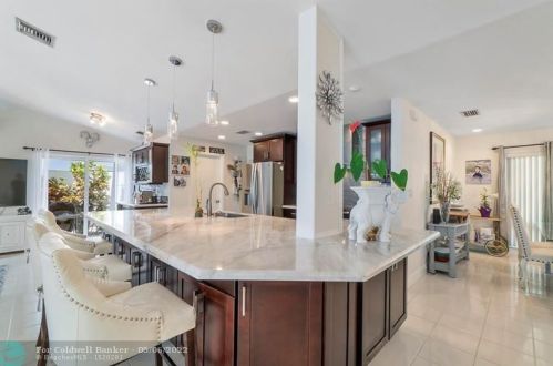 10190 Crosswind Rd, Boca Raton FL 33498-4739 exterior