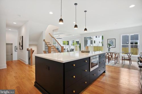 5120 25th Pl, Arlington VA  22207-2603 exterior