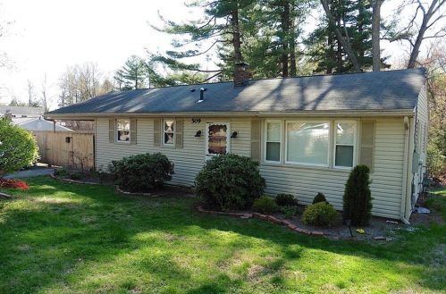 509 George Washington Rd, Enfield, CT 06082