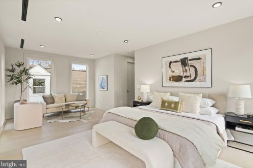 5416 Nevada Ave, Washington DC  20015-1728 exterior