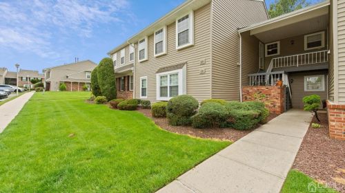 20 Lindsey Cir, Old Bridge, NJ 08857-2679