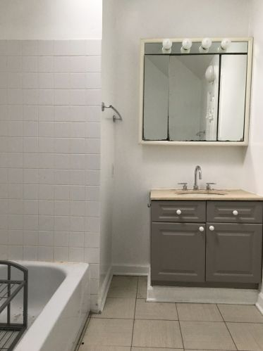 2223 Hoyne Ave, Chicago IL 60643-1121 exterior