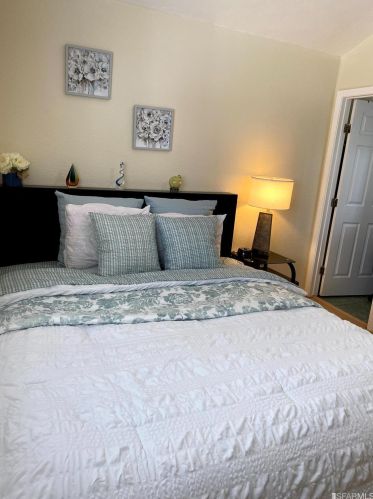 430 Monmouth Dr, Milpitas CA 95035-5927 exterior