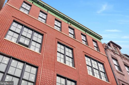 1921 Green St, Philadelphia PA  19130-3206 exterior