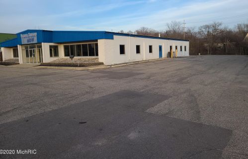 7545 Westnedge Ave, Kalamazoo MI  49002-5108 exterior