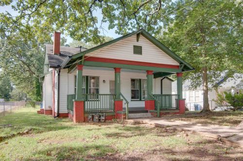 1872 Dunlap Ave, Atlanta GA  30344-4774 exterior