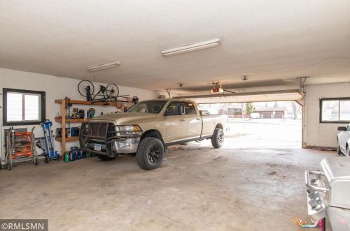 281 150th St, Saint Paul MN 55124-6992 exterior